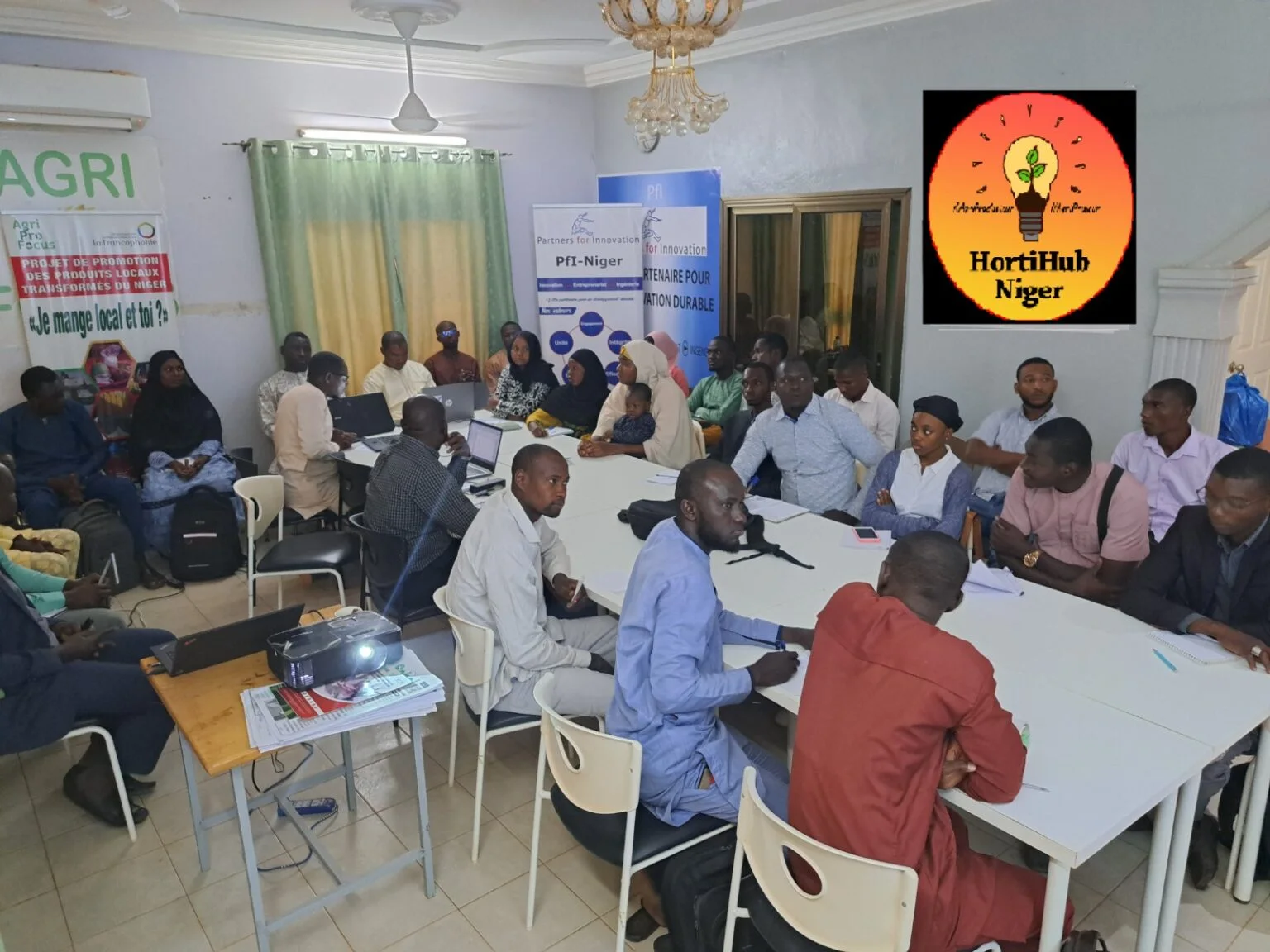 Agripreneurs réunis lors d'une activité HortiHub Niger